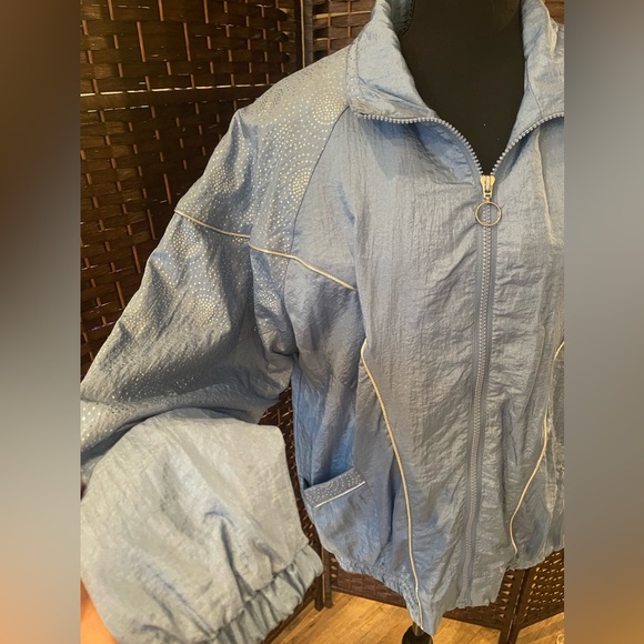 Vintage Women’s 90s windbreaker - Light Blue with Silver Accents - Picture 2 of 7